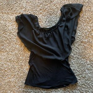 Sleeveless women’s top